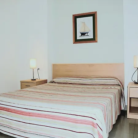Mestral 1-6 Apartment